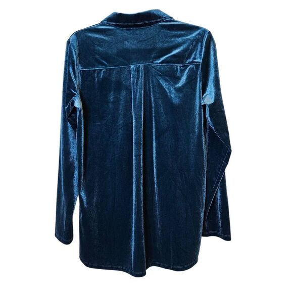 Lands' End womens shirt, velour button down, M. #843 - Picture 2 of 5